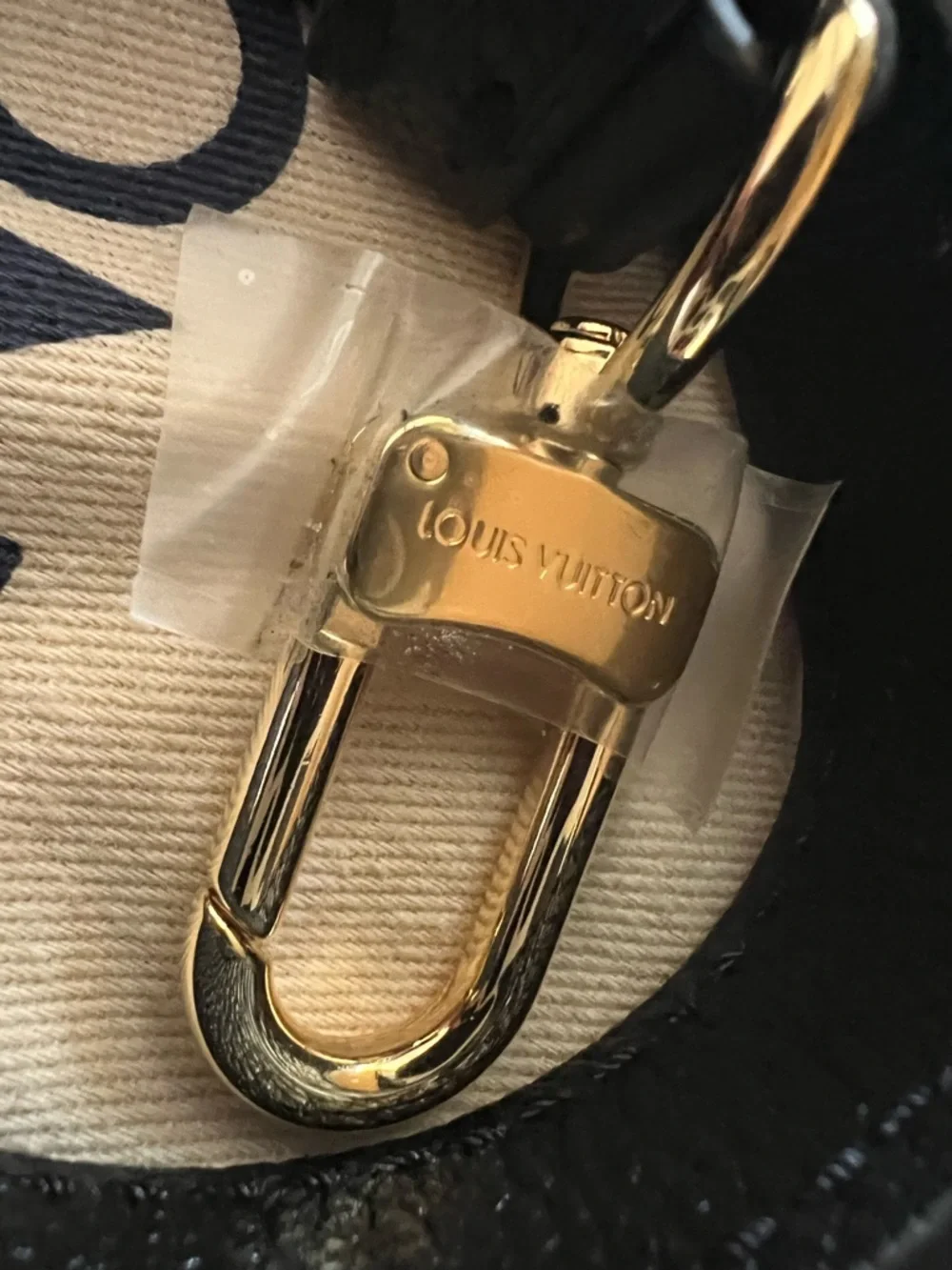 Louis Vuitton Black Onthego PM - Picture 10 of 16